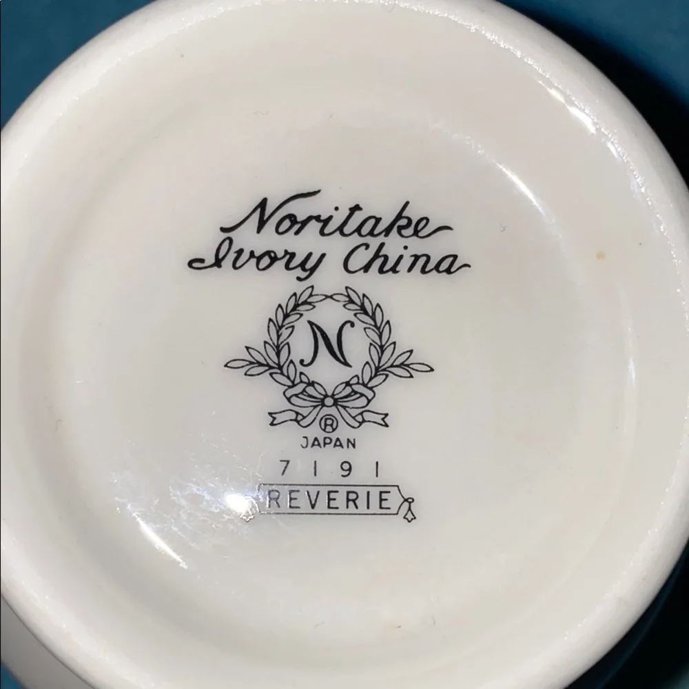 NORITAKE IVORY CHINA REVERIE floral butterfly creamer pitcher vintage 1974 NEW